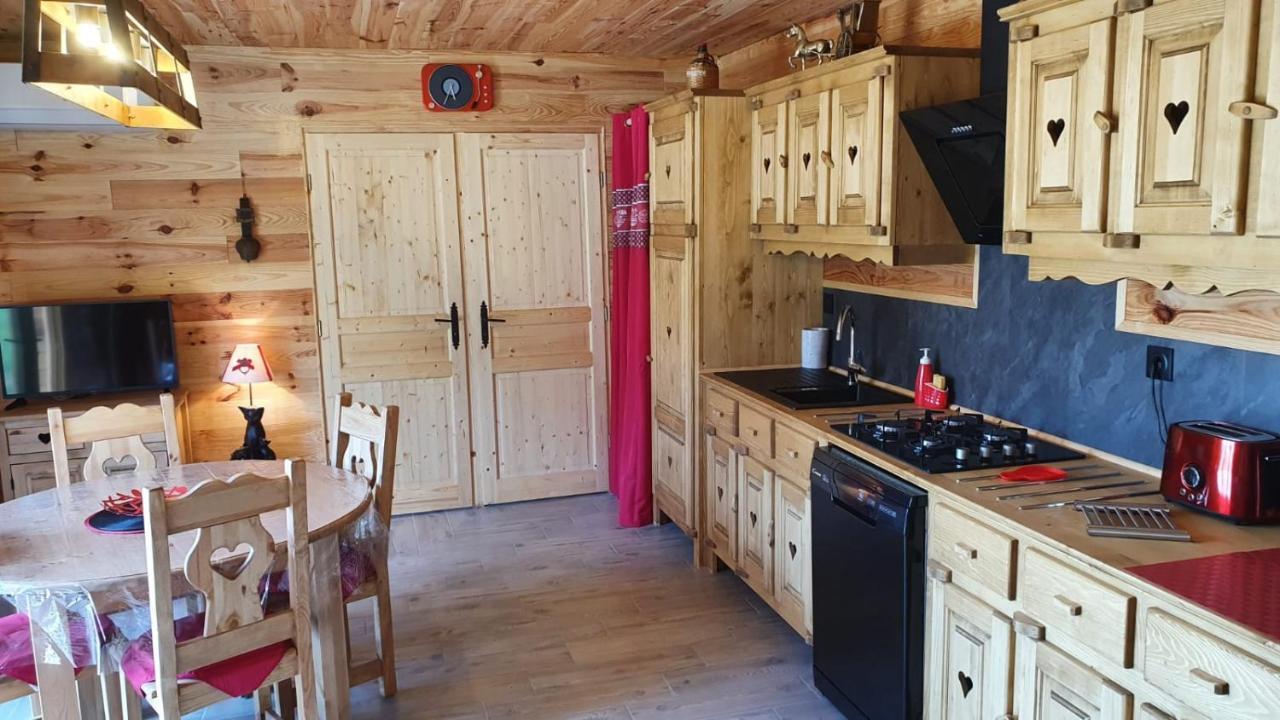 Chez Lavalou Gite 4* Chaleureux En Bois Lannemezan Eksteriør bilde