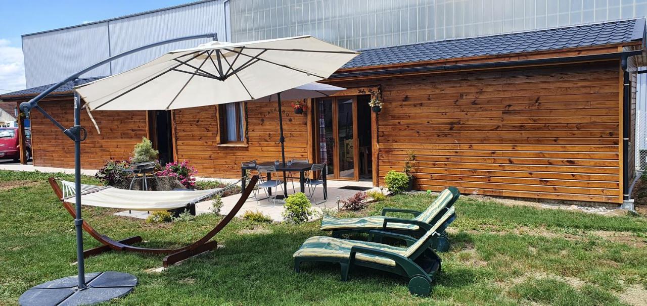 Chez Lavalou Gite 4* Chaleureux En Bois Lannemezan Eksteriør bilde